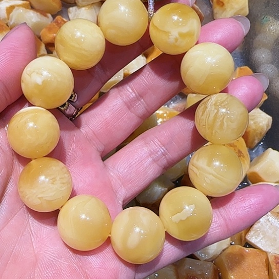 定制琥珀未镶嵌蜜蜡