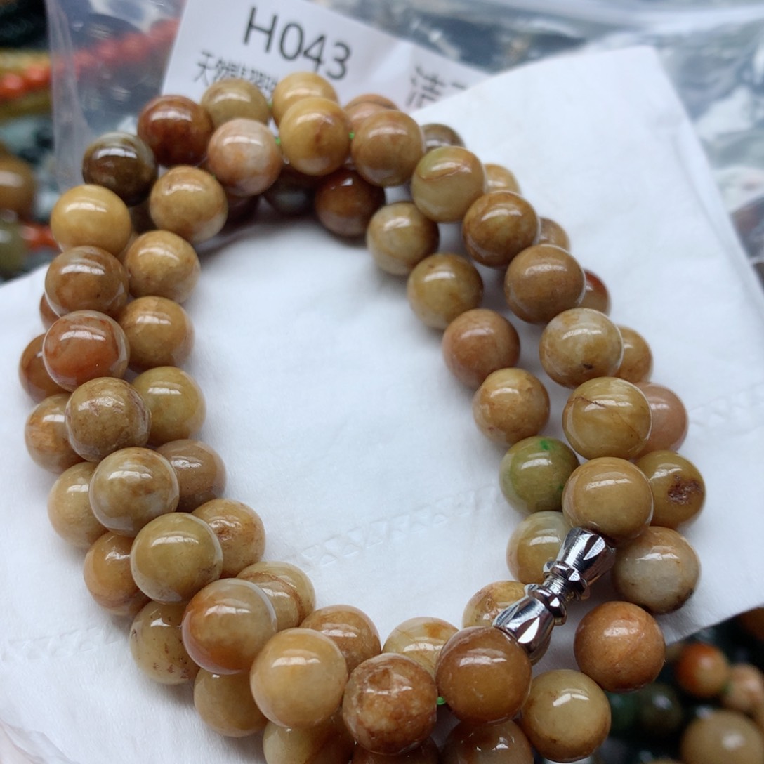 翡翠颈饰未镶嵌珠子