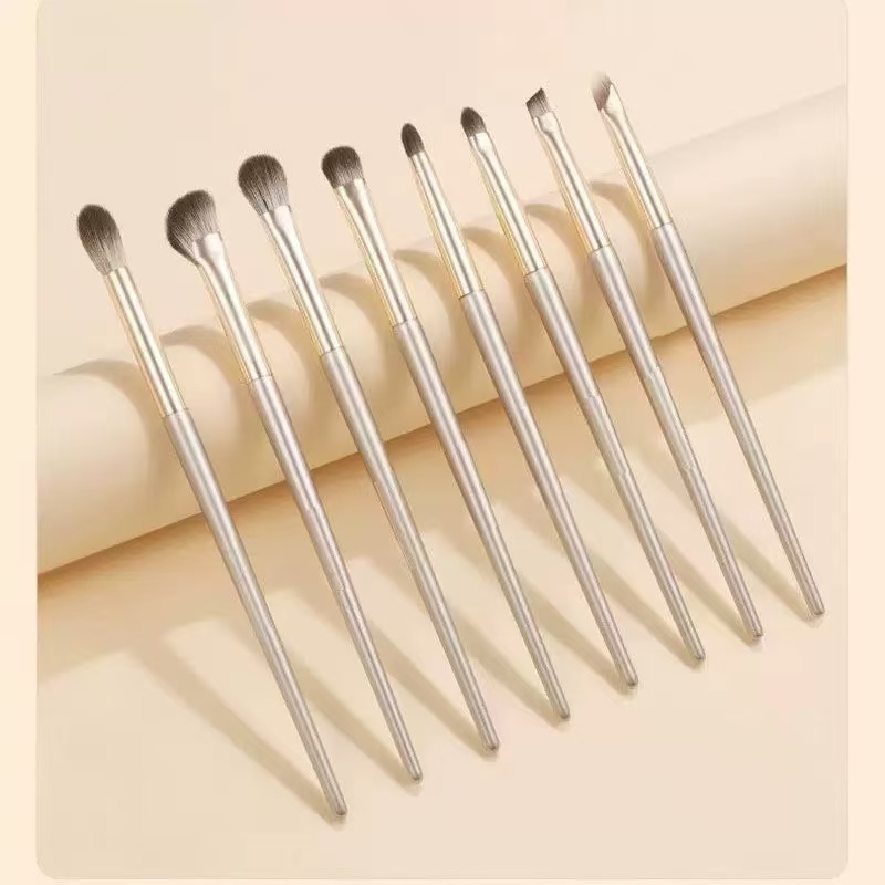 【238-250】多功能化妆刷可用于眼影遮瑕眼线鼻影修容