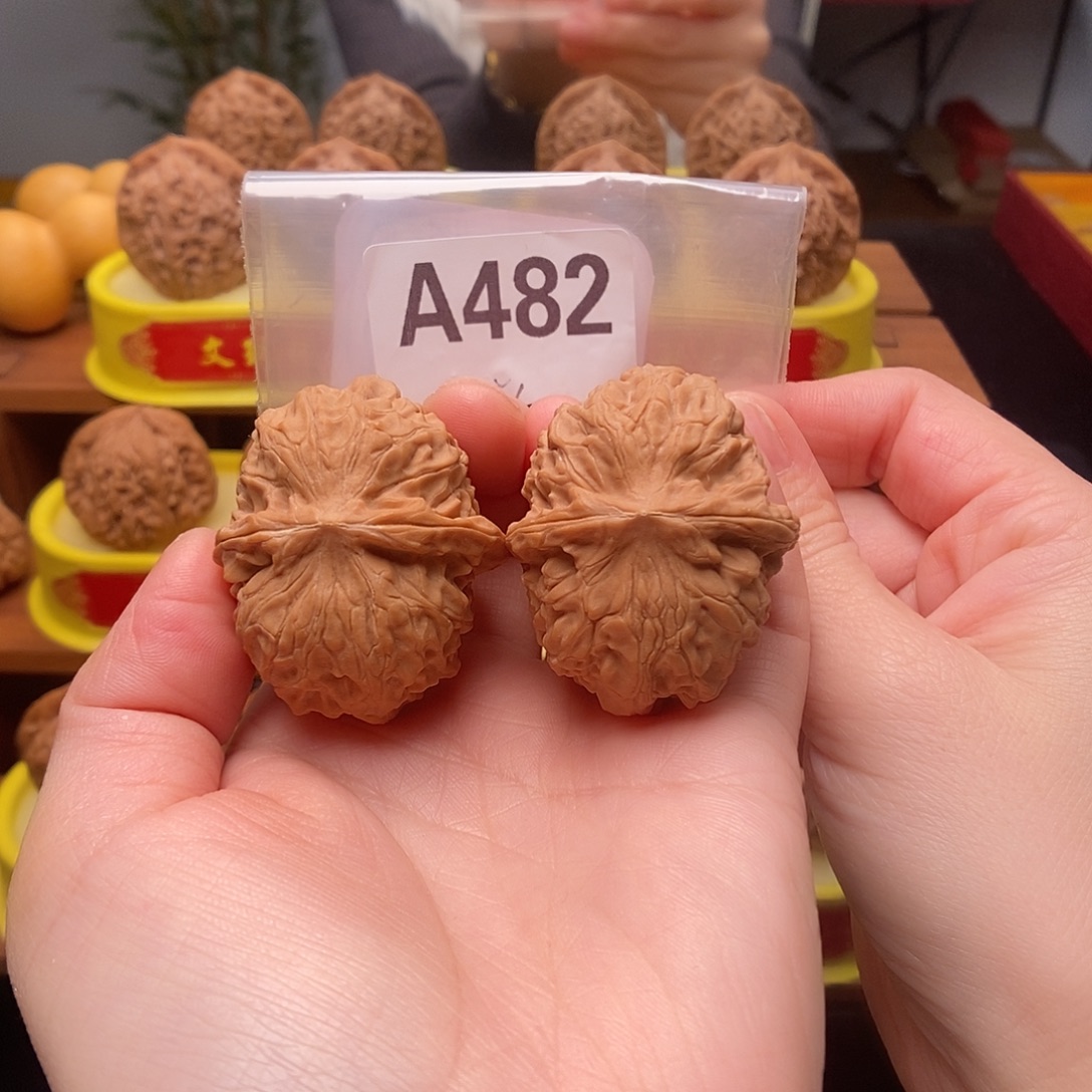 文玩核桃吊坠黄松峪42