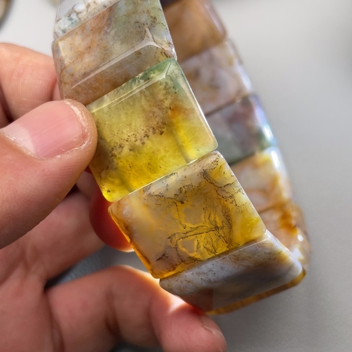 玛瑙/玉髓颈饰未镶嵌s****f