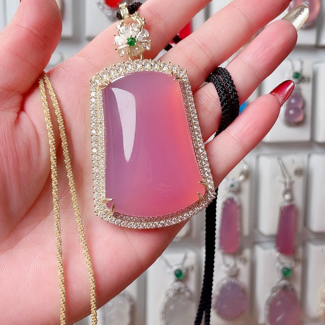 玛瑙/玉髓吊坠(赠链)未镶嵌