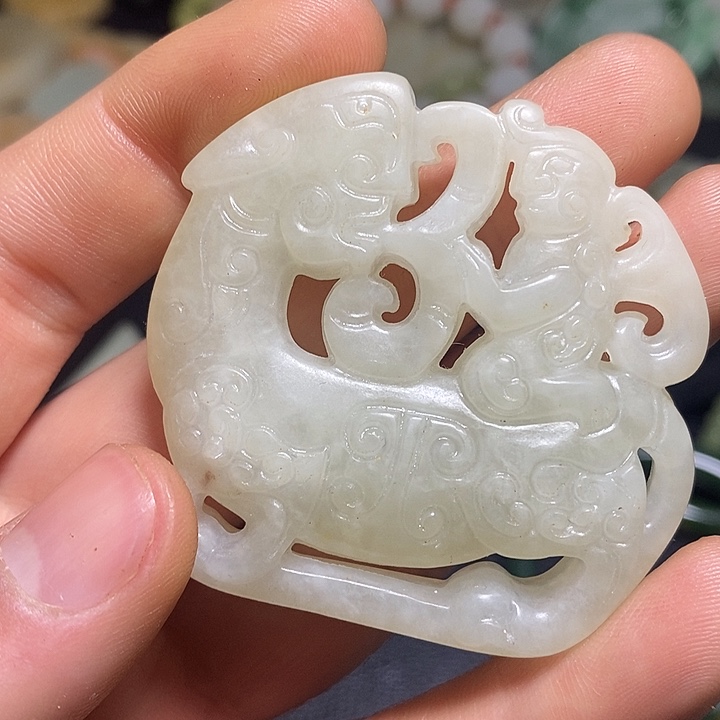 和田玉（糖玉）未镶嵌颈饰