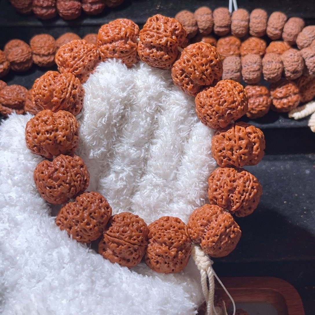 手串金刚菩提方天梅花27尺寸