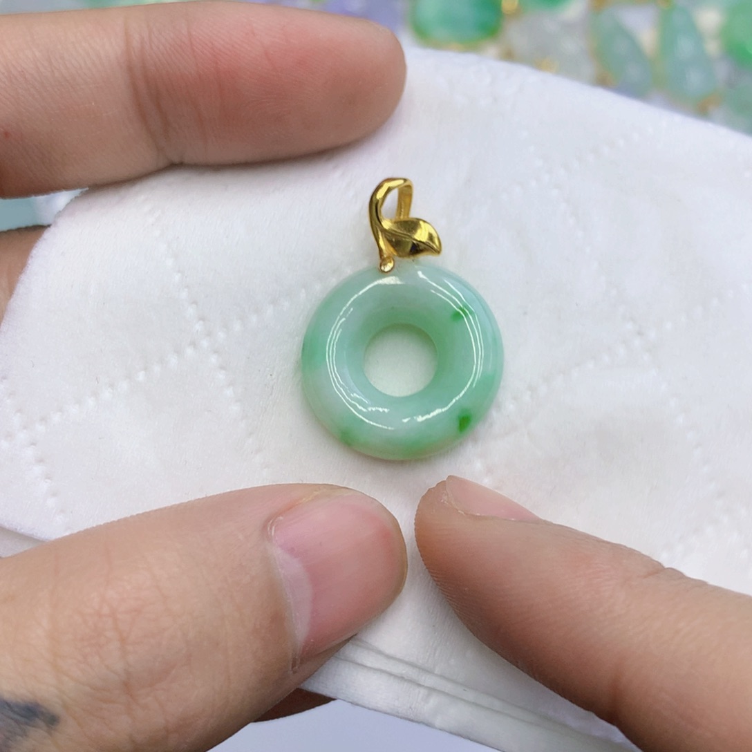 【闪购商品】颈饰未镶嵌翡翠