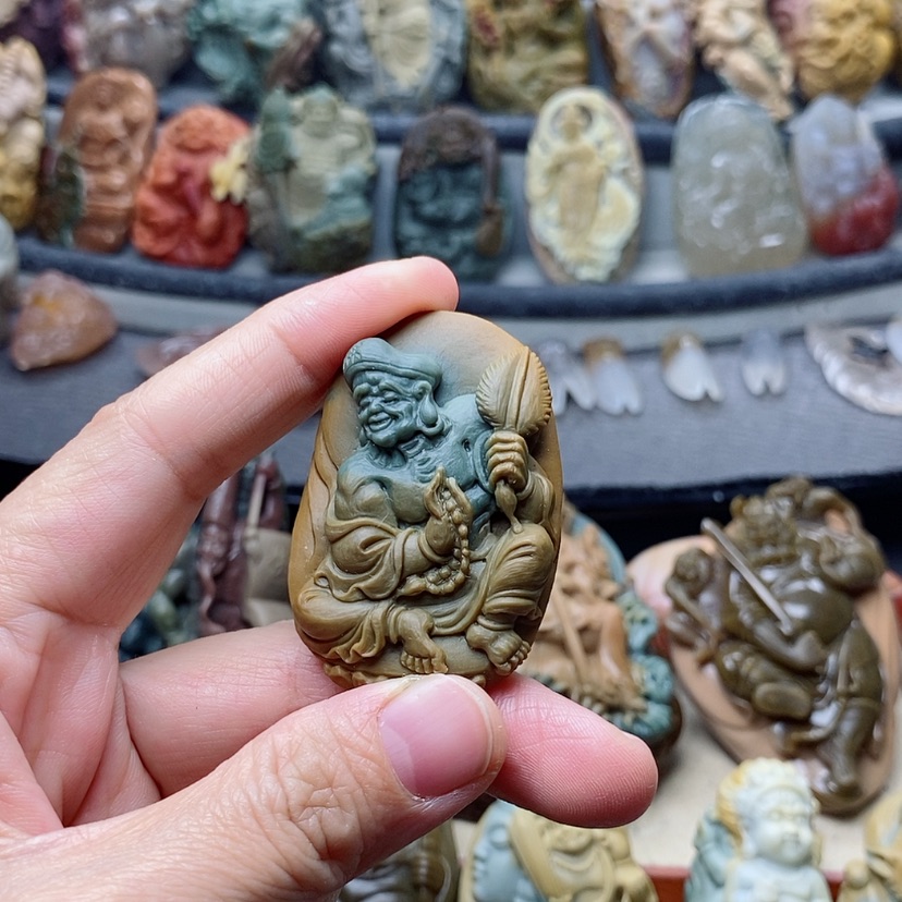 【闪购商品】定制石英质玉吊坠未镶嵌