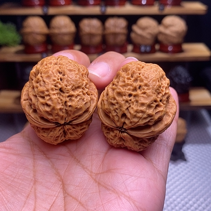 文玩核桃吊坠开背双龙22