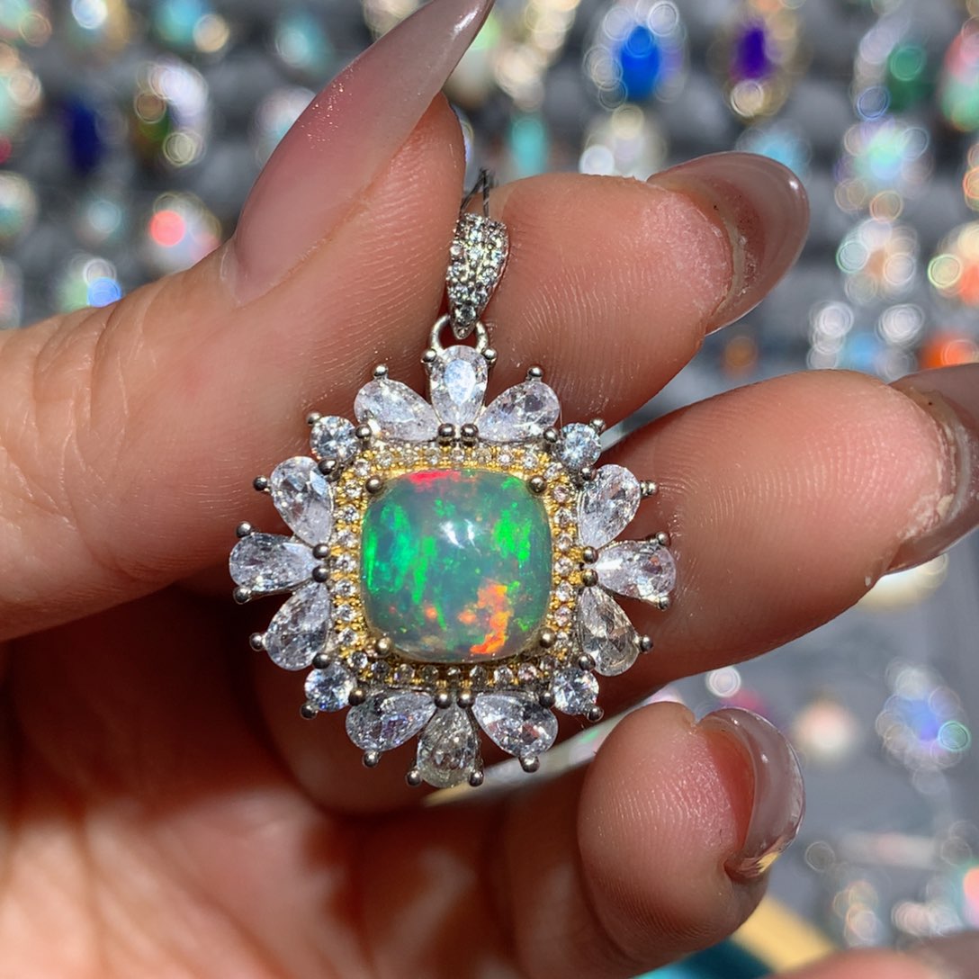 欧泊福利吊坠银S925镶嵌