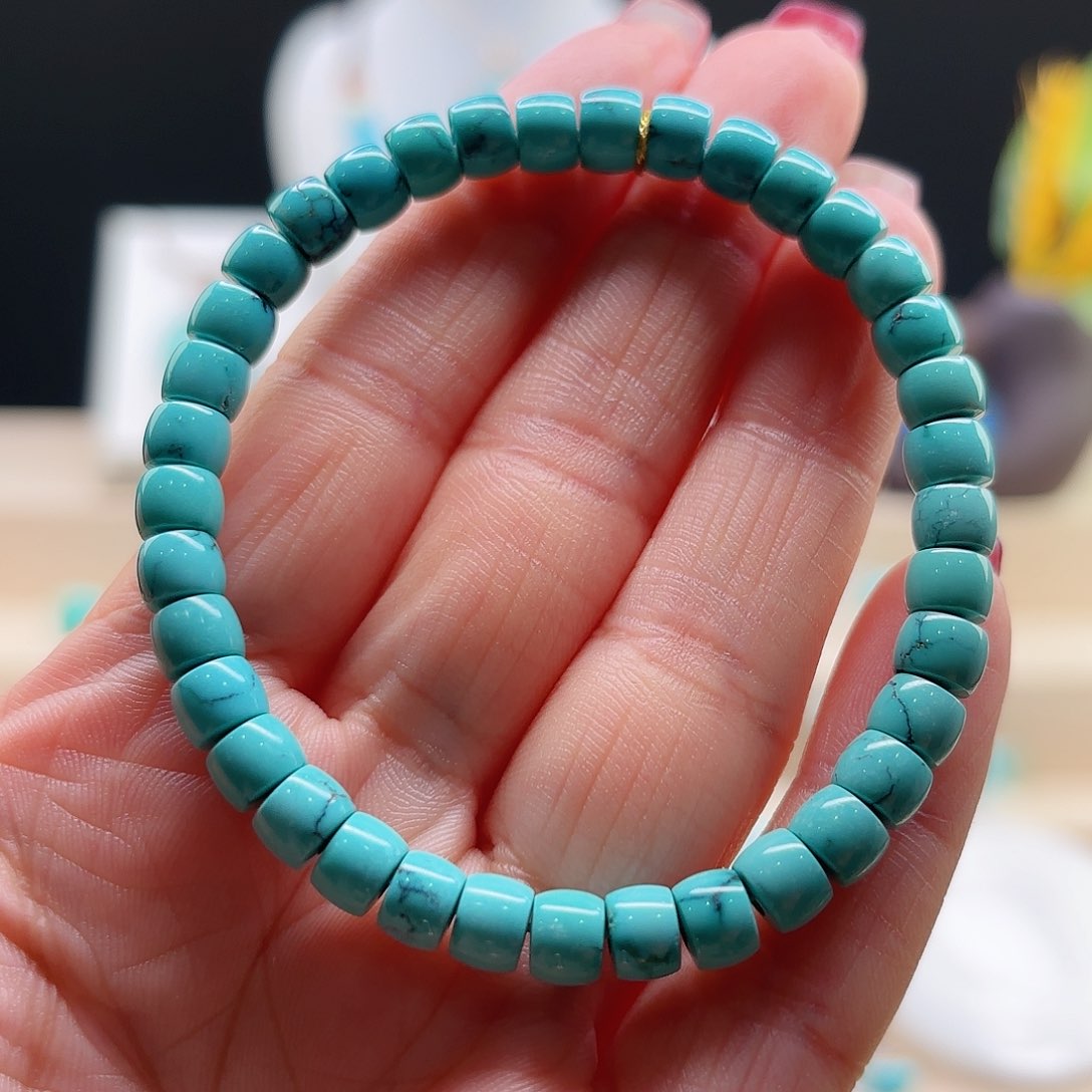 绿松石配饰未镶嵌