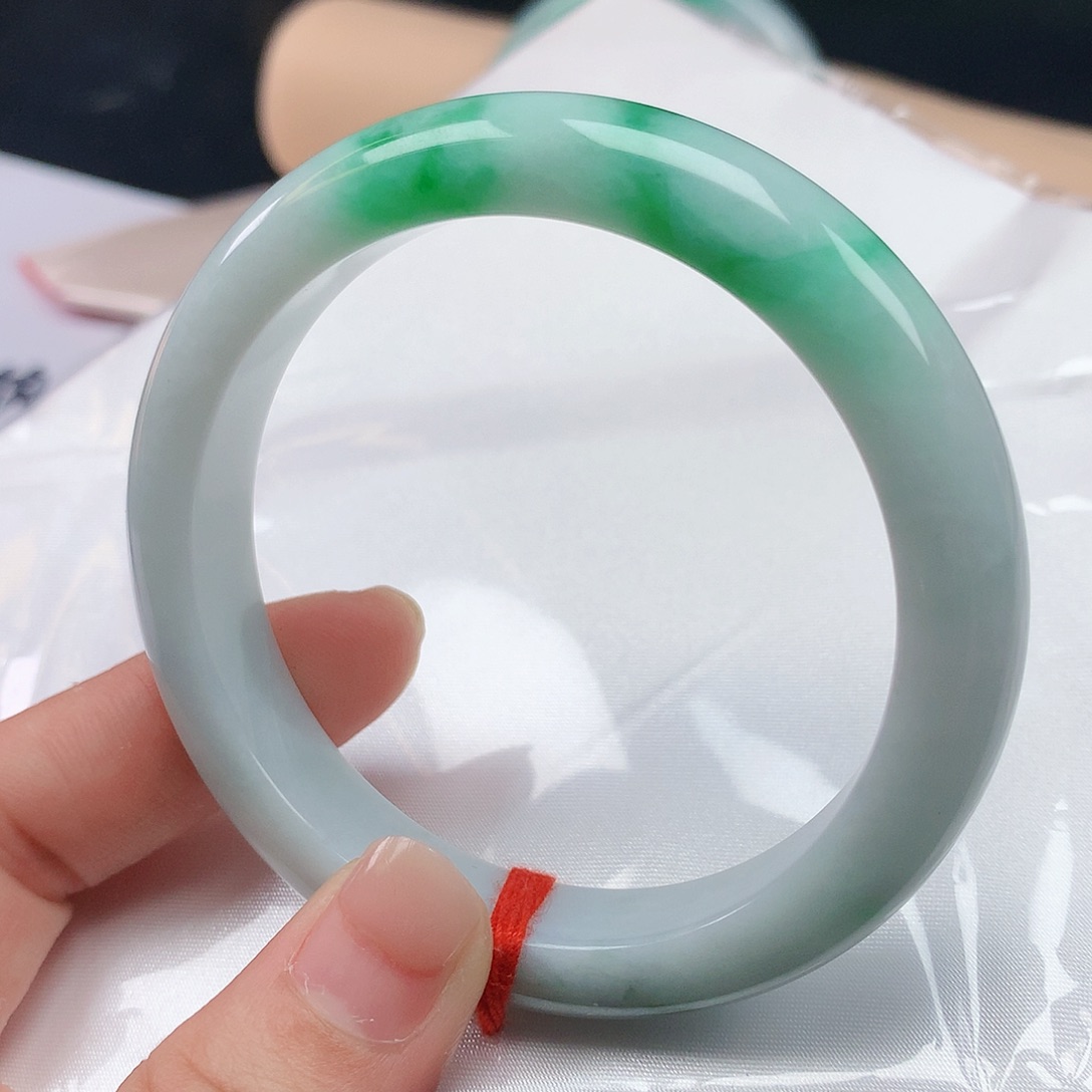 翡翠手镯未镶嵌56圈2494