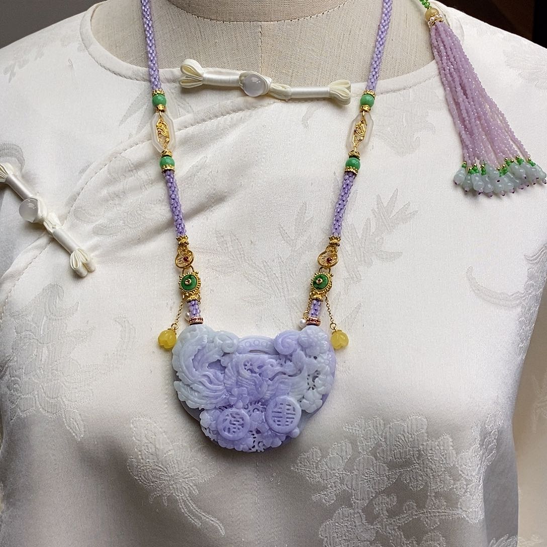 翡翠颈饰未镶嵌天然