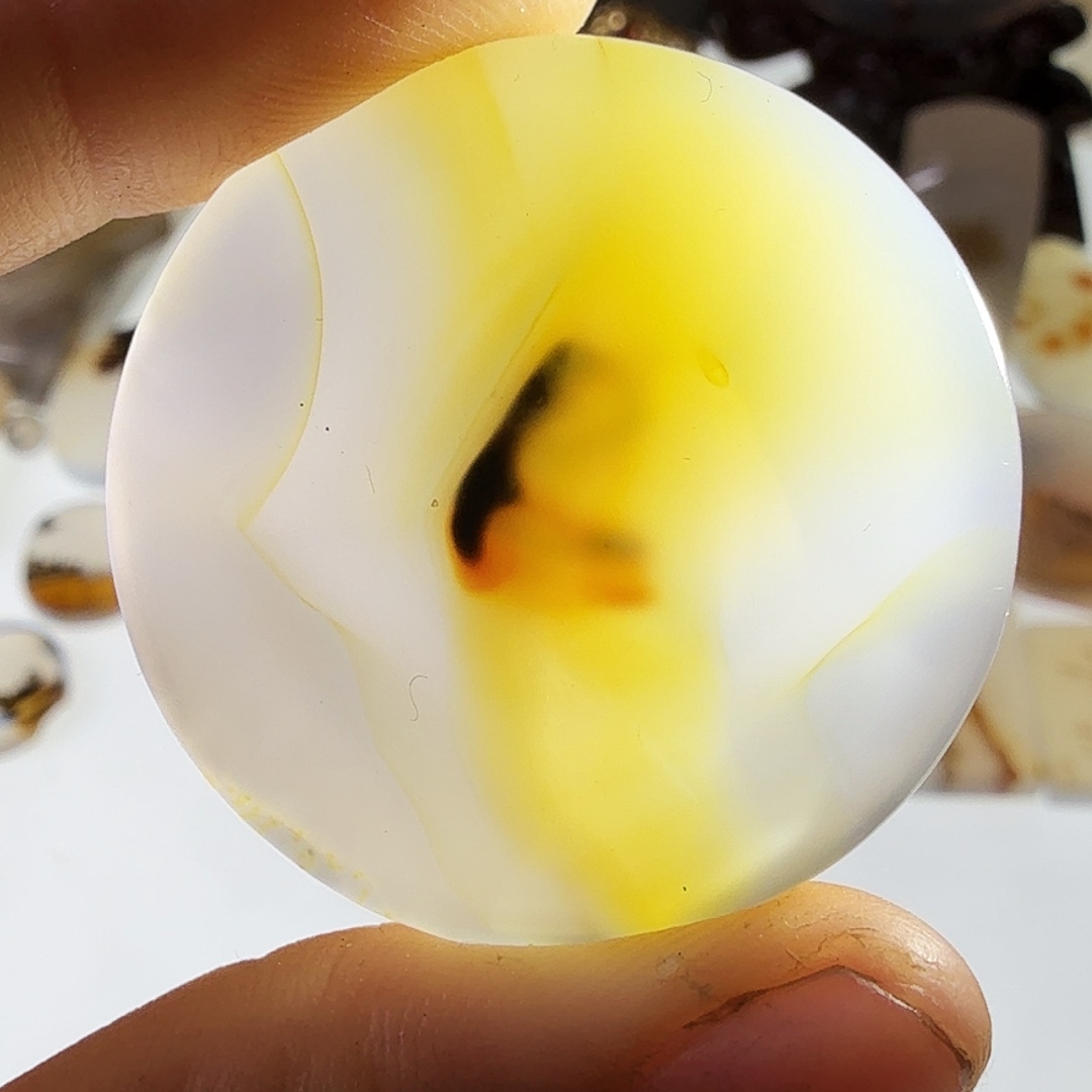 玛瑙/玉髓未镶嵌珠宝半成品