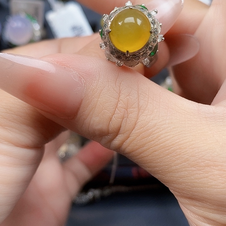 翡翠未镶嵌戒指缅甸翡翠