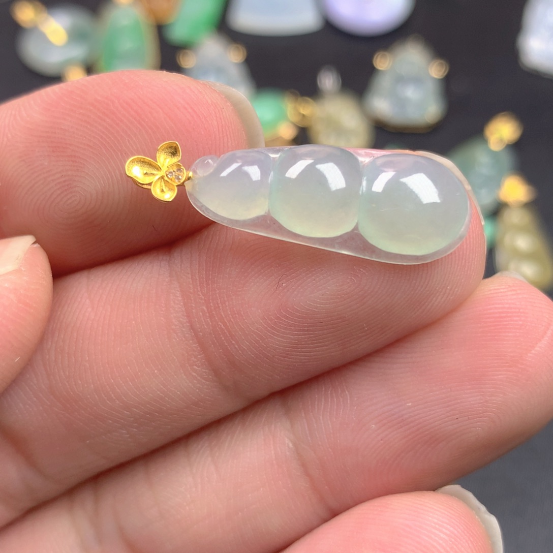 【闪购商品】颈饰18K金镶嵌翡翠翡翠