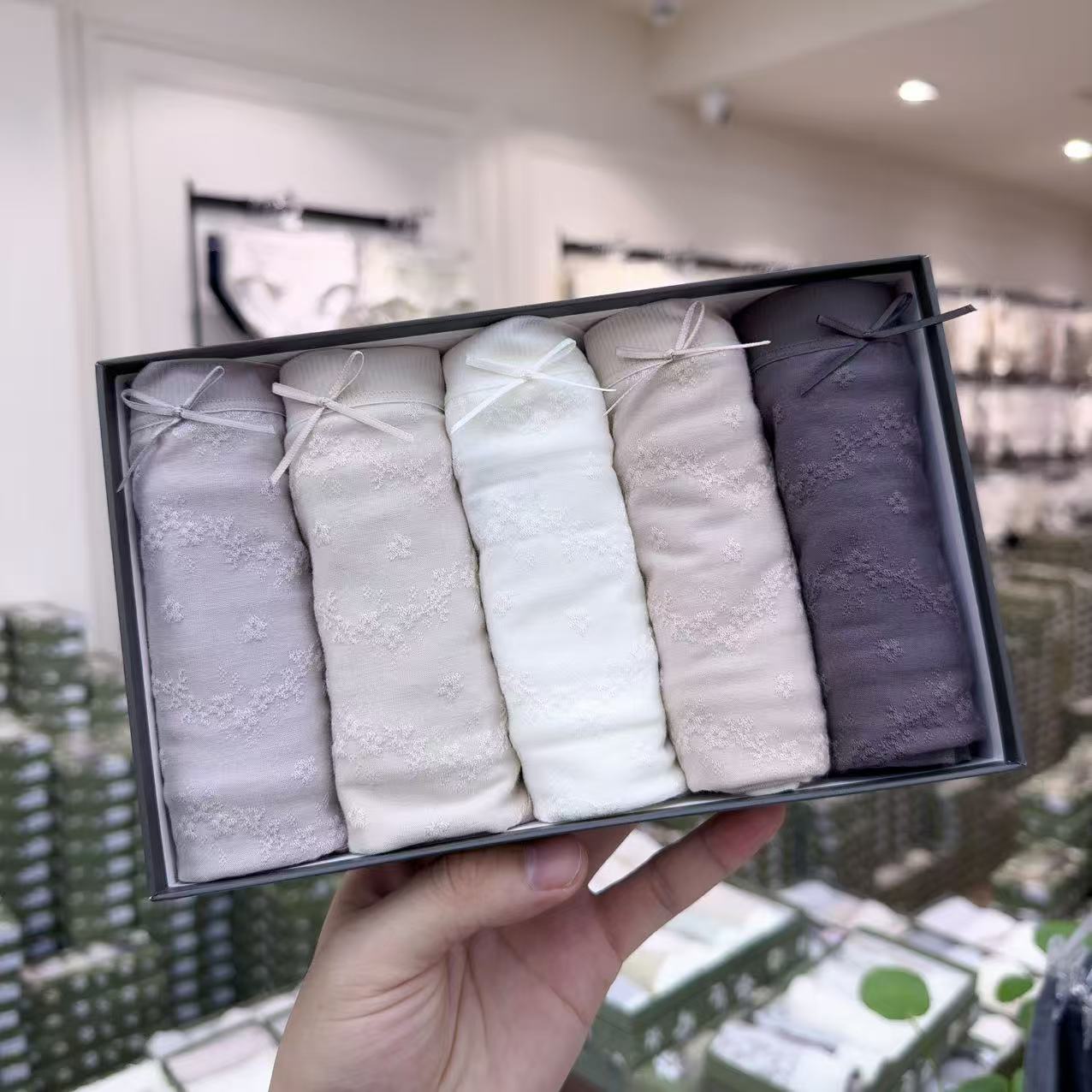 【5条装】中腰新款时尚透气女三角内裤成人新款叶子礼盒装舒适F021