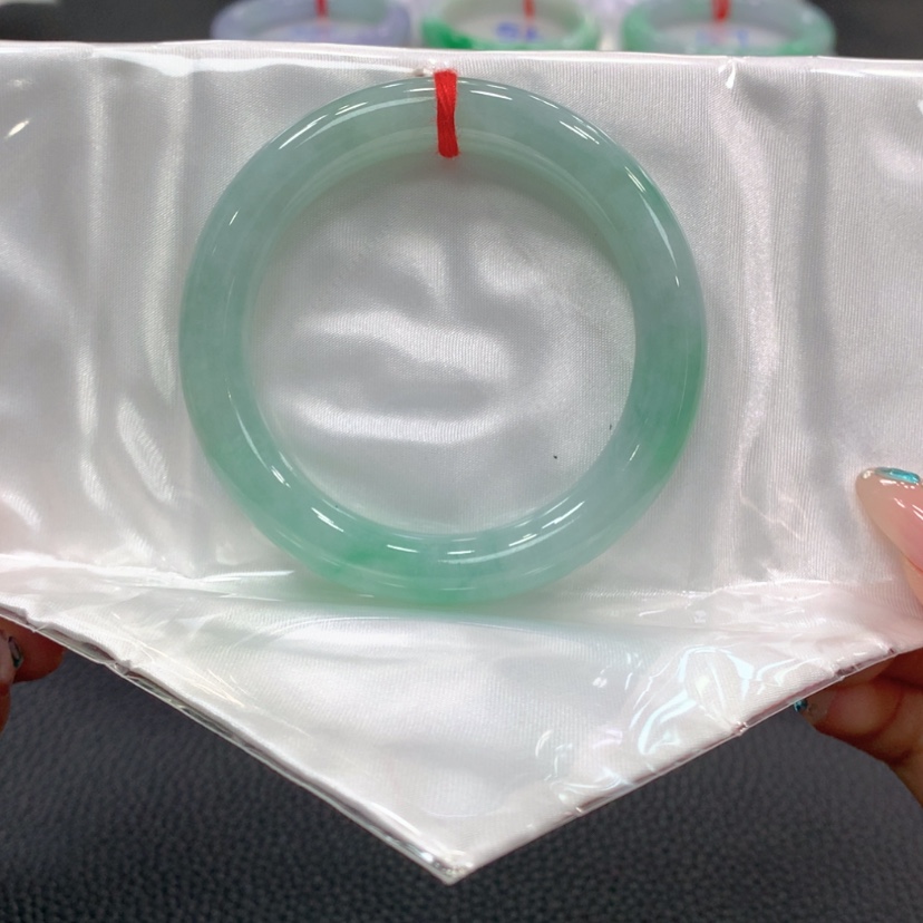 【闪购商品】翡翠手镯未镶嵌翡翠