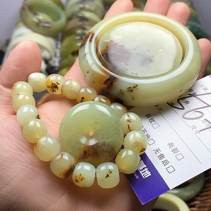 未镶嵌蛇纹石玉手镯大****B