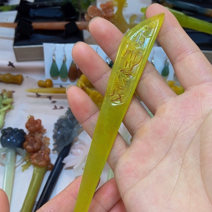 蛇纹石玉发簪未镶嵌