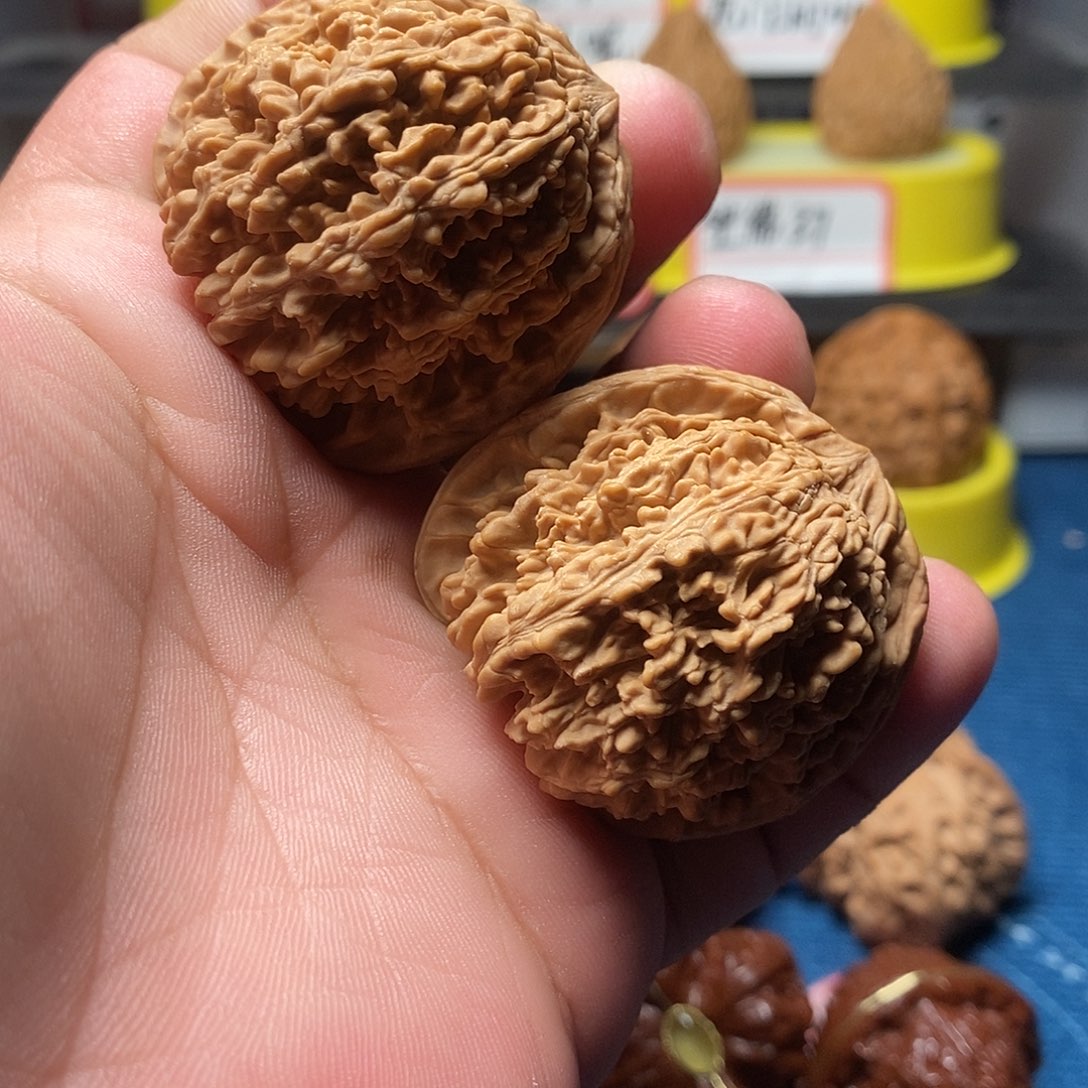 文玩核桃吊坠全品满天星