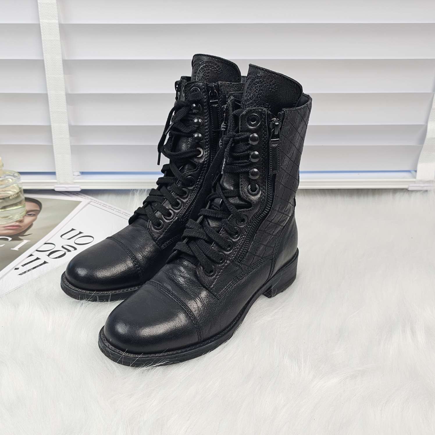 95新 Chanel/香奈儿  黑色菱格纹马丁靴37.5码公价9.5k /9650