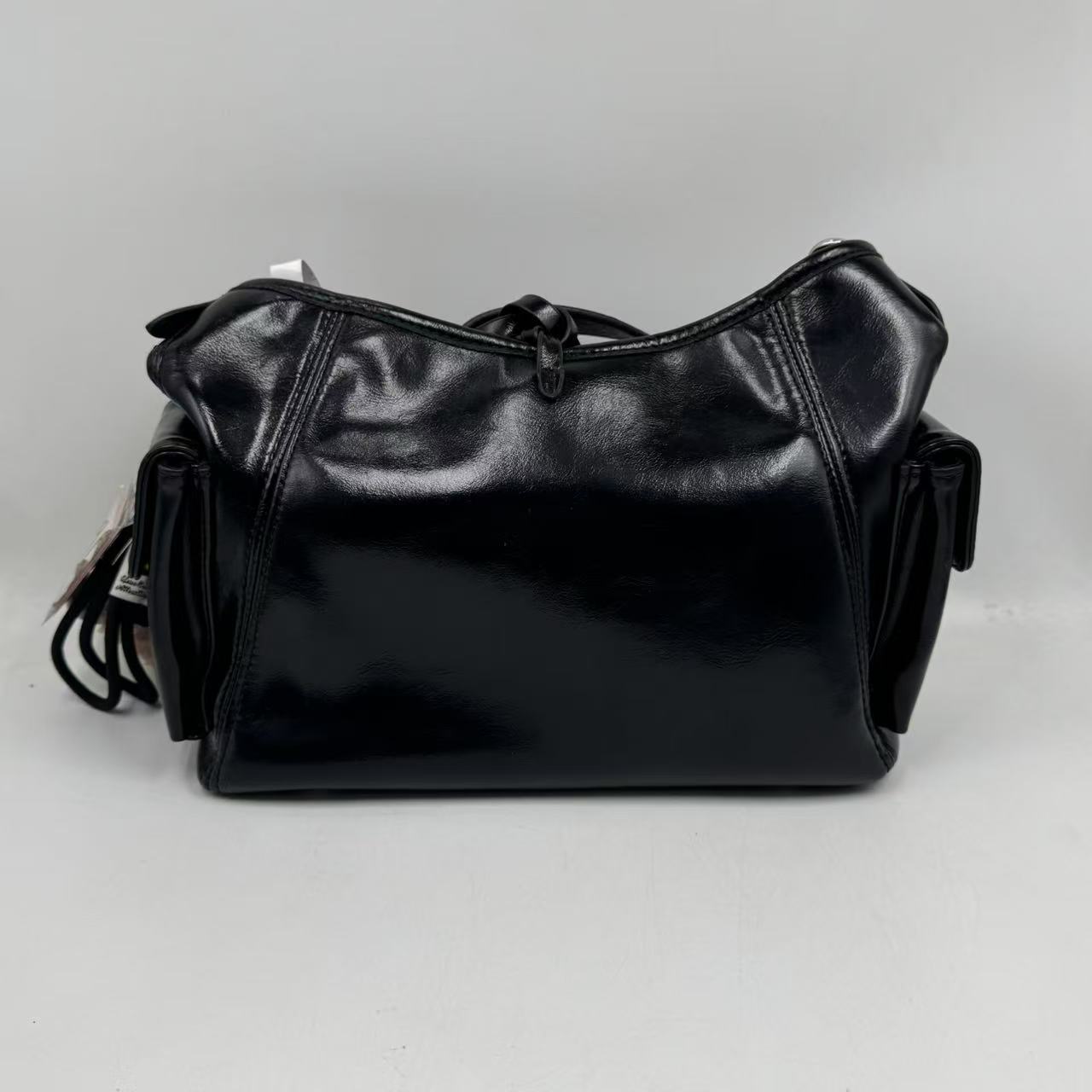 LQ-【欧阳娜娜同款】黑武士花肩带油蜡皮黑色23cm-10539