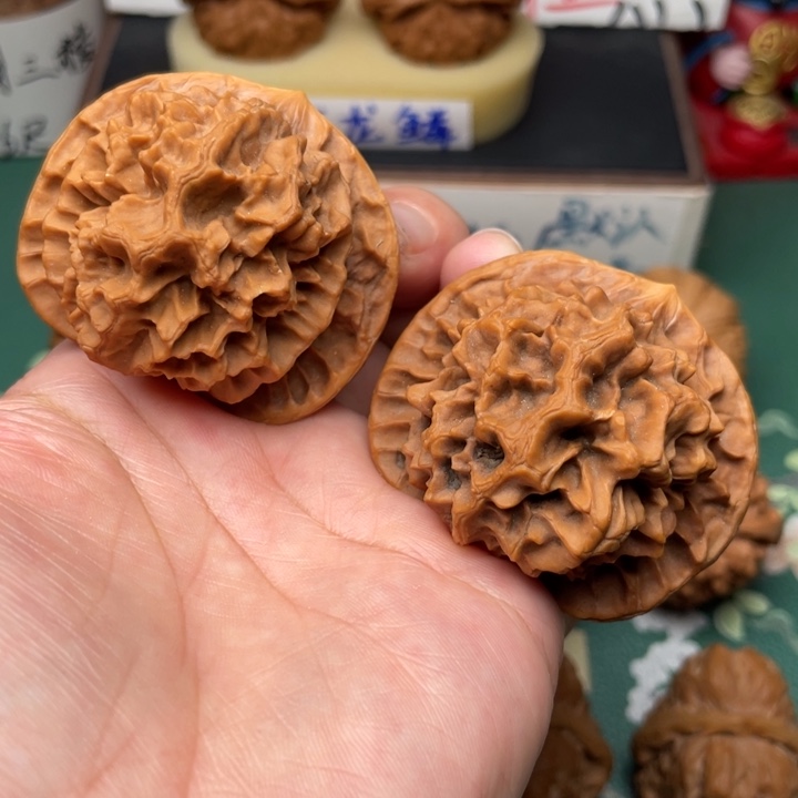 【闪购商品】文玩核桃吊坠50帝王