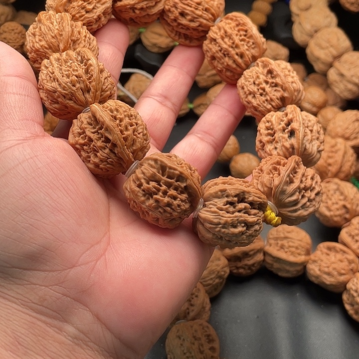 布***吃吊坠文玩核桃4楼子