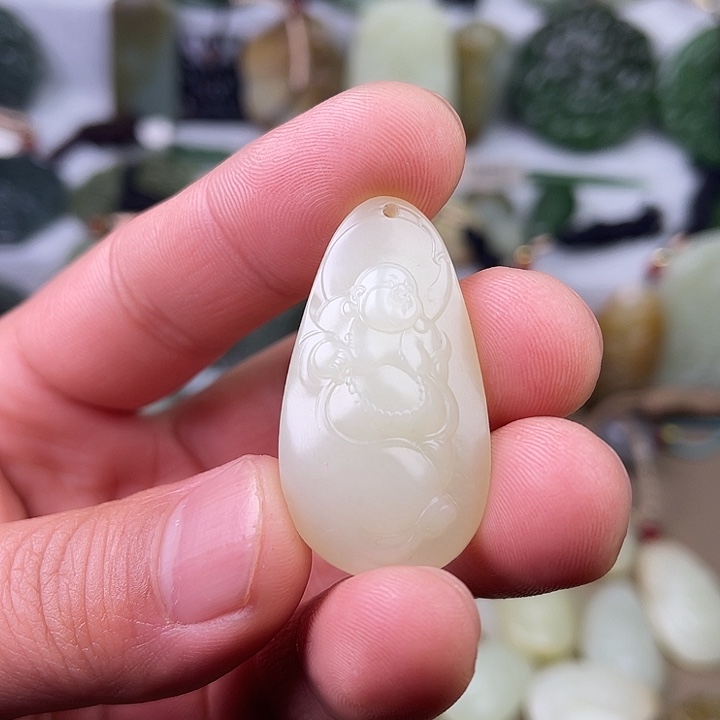 和田玉吊坠(不含链)未镶嵌赵****）