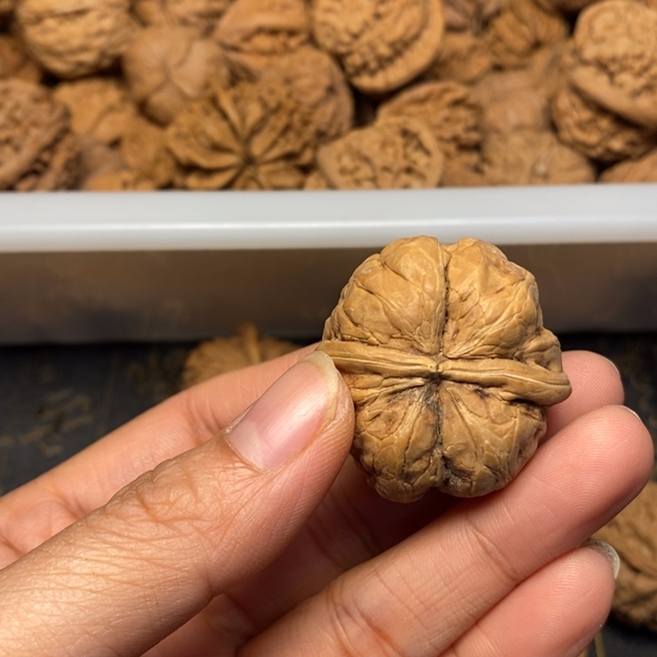 ****人文玩核桃吊坠文玩核桃异形单只