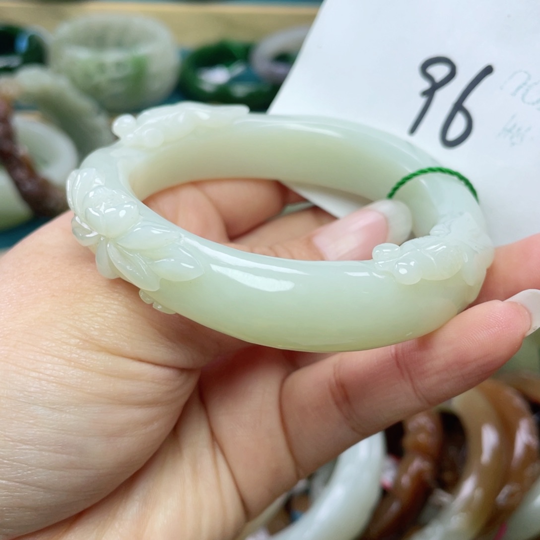 未镶嵌手镯和田玉圈口57