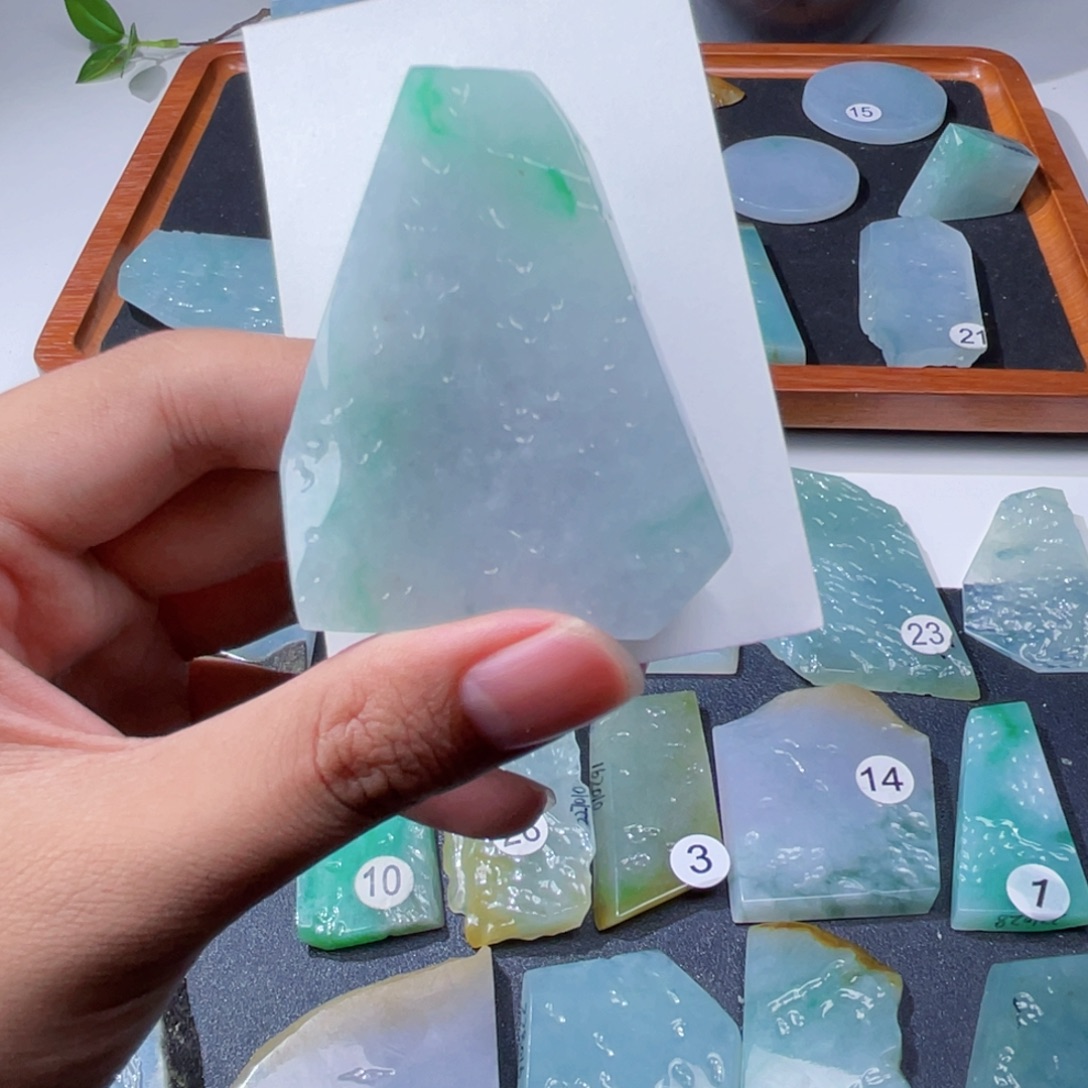 定制翡翠未镶嵌牌子料