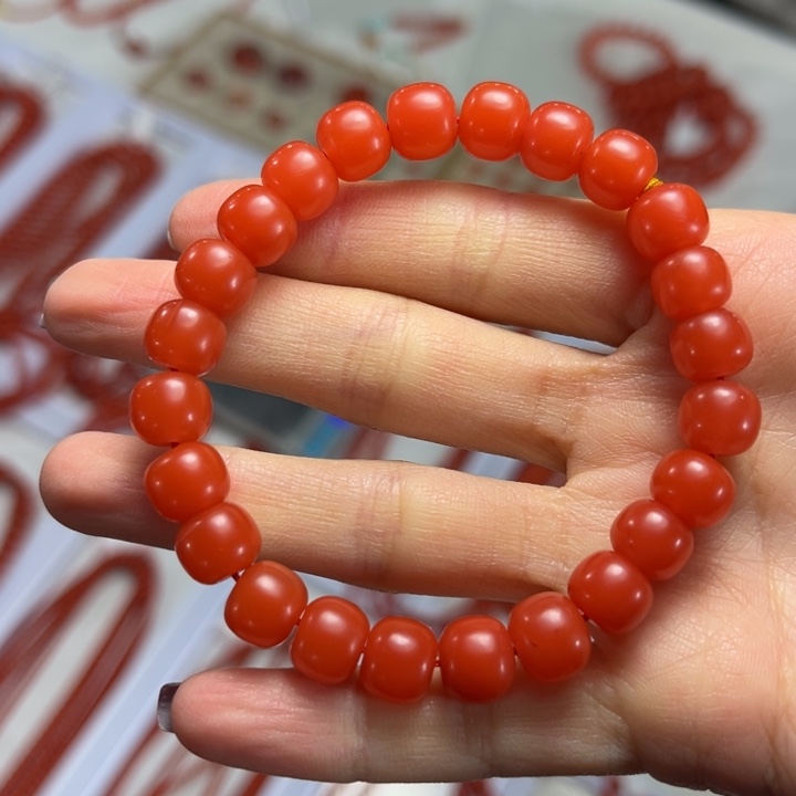 南红玛瑙手串未镶嵌8*9
