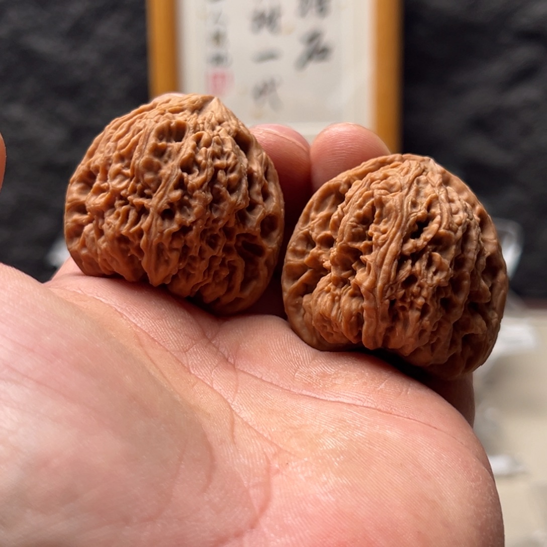 G***u把件文玩核桃南疆42黄线