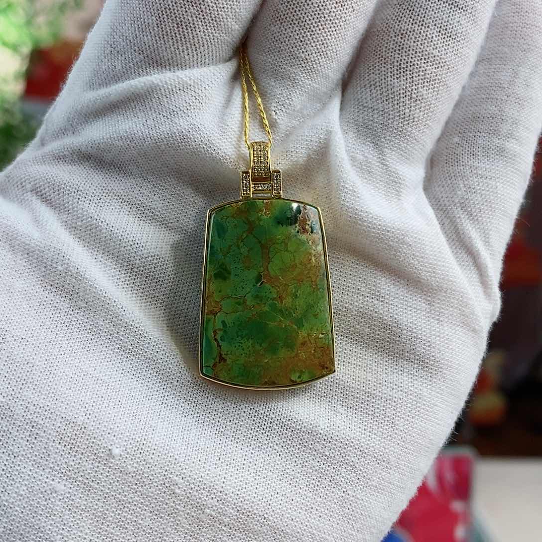 绿松石珠宝奇石18K金镶嵌