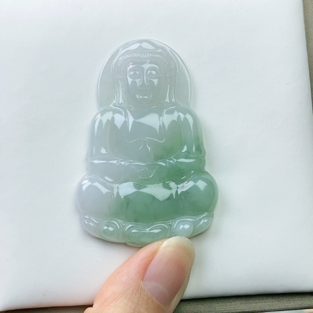 翡翠颈饰未镶嵌观音
