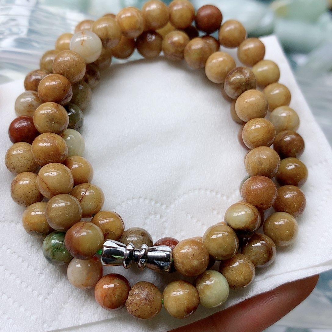 翡翠颈饰未镶嵌手串