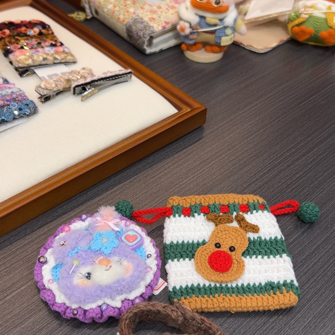 毛绒钩织刺绣手工包包玩偶居家用品