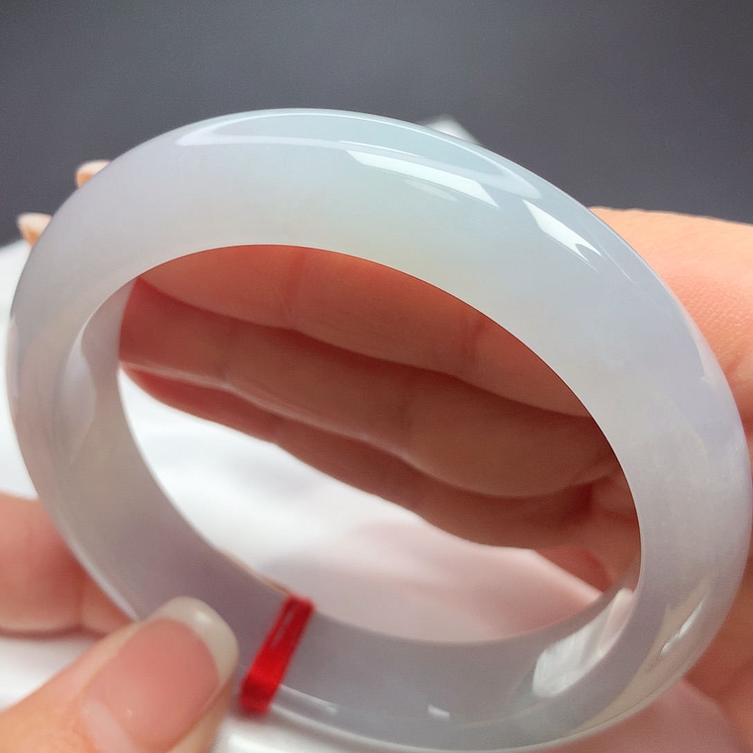 翡翠手镯未镶嵌11n n n n n n n n