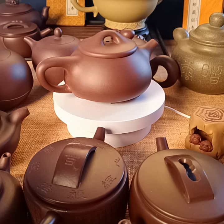 紫砂茶壶精工半手，原矿紫砂底槽清泥料。