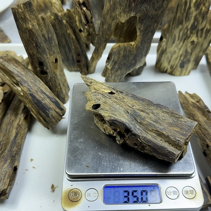 晔***香料乌身圆叶虫漏香35克