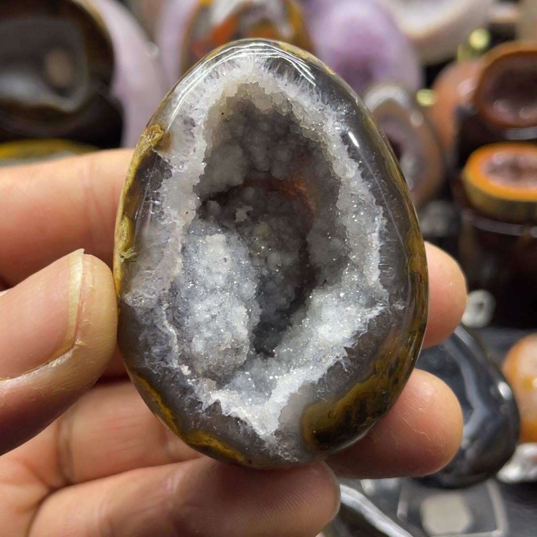 水晶大型摆件未镶嵌