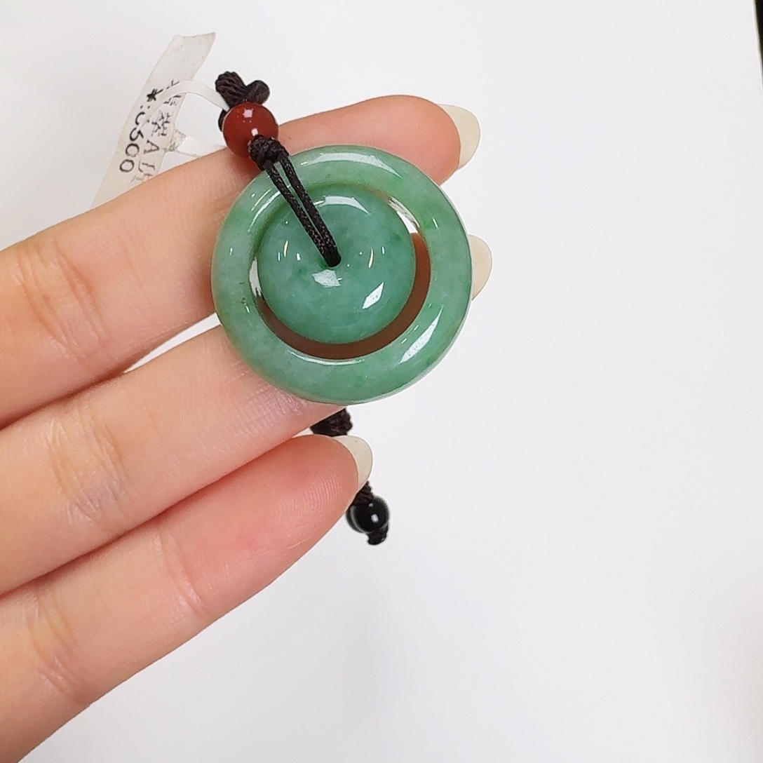 翡翠颈饰未镶嵌子母平安扣