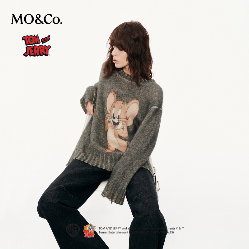 MOCO毛衣针织衫2025新品猫和老鼠联名系列刺绣漏针MBE3SWTT13