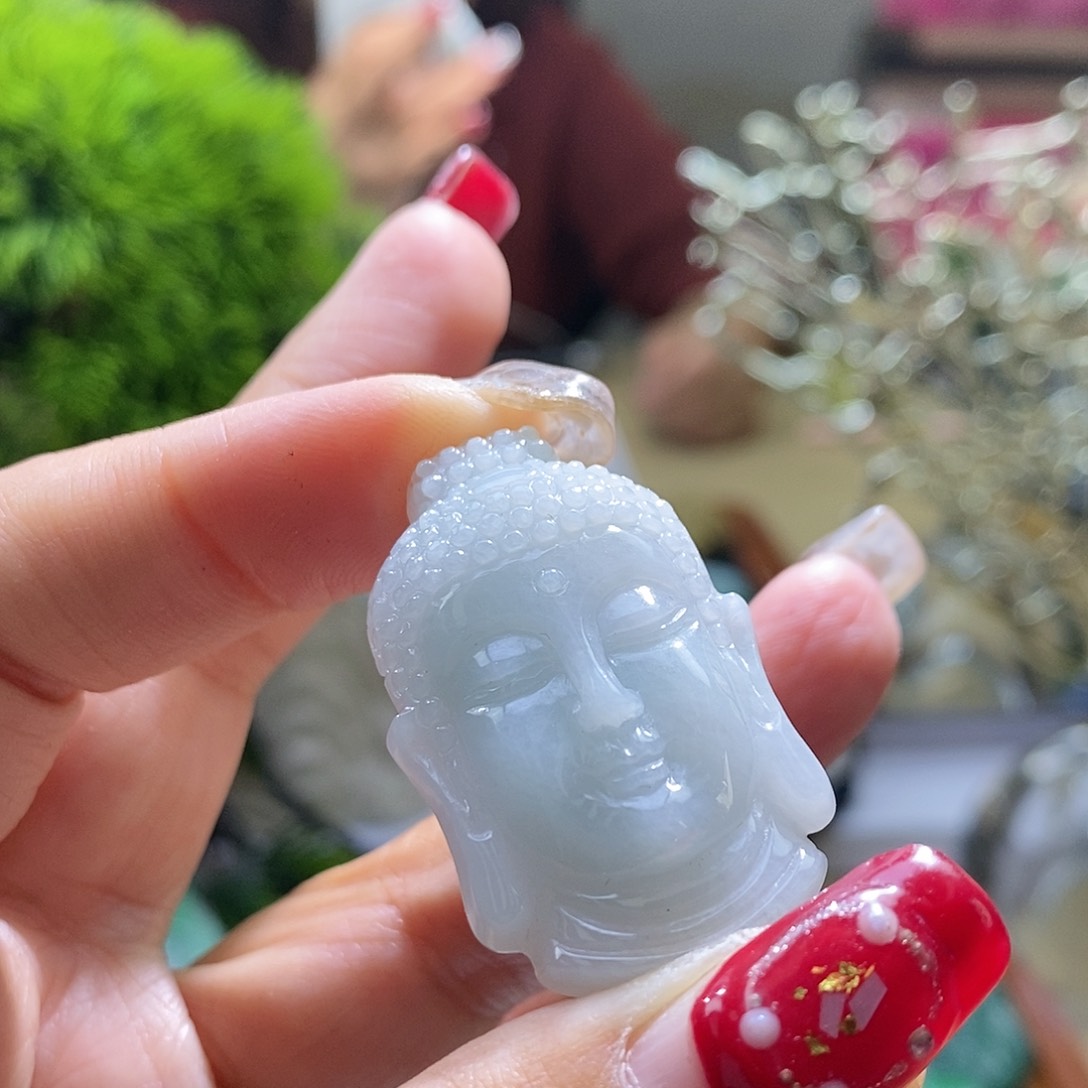 【闪购商品】翡翠颈饰未镶嵌佛