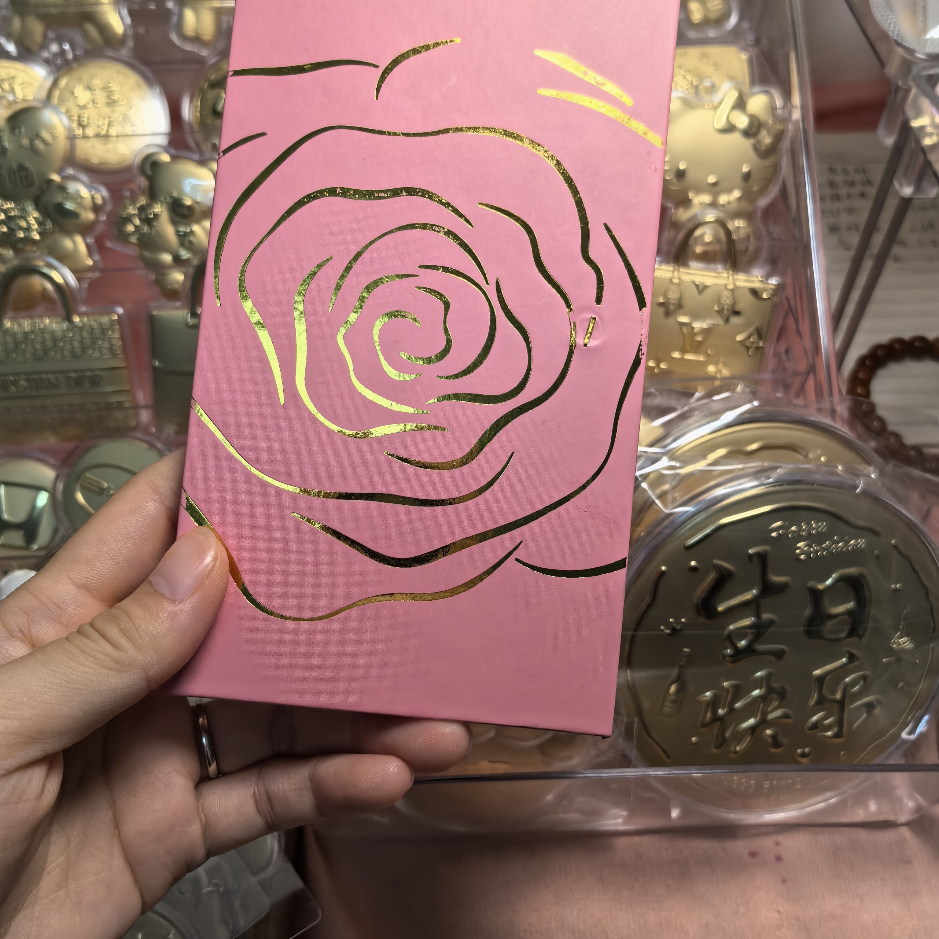 水贝含金工艺品公主请发财玫瑰花七夕送老婆情人产品精美七夕礼品