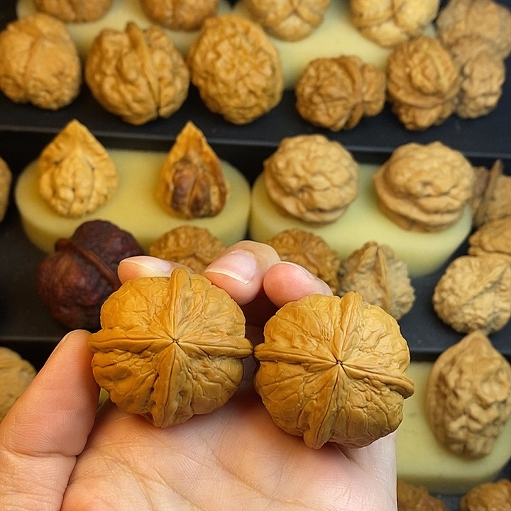 文玩核桃吊坠潇**雨玲珑37