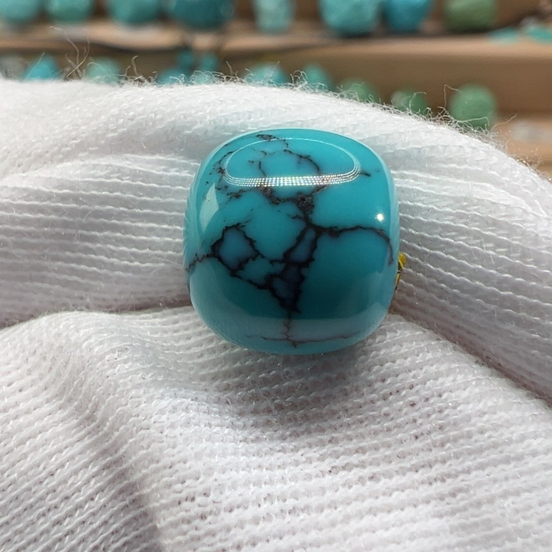 绿松石配饰未镶嵌