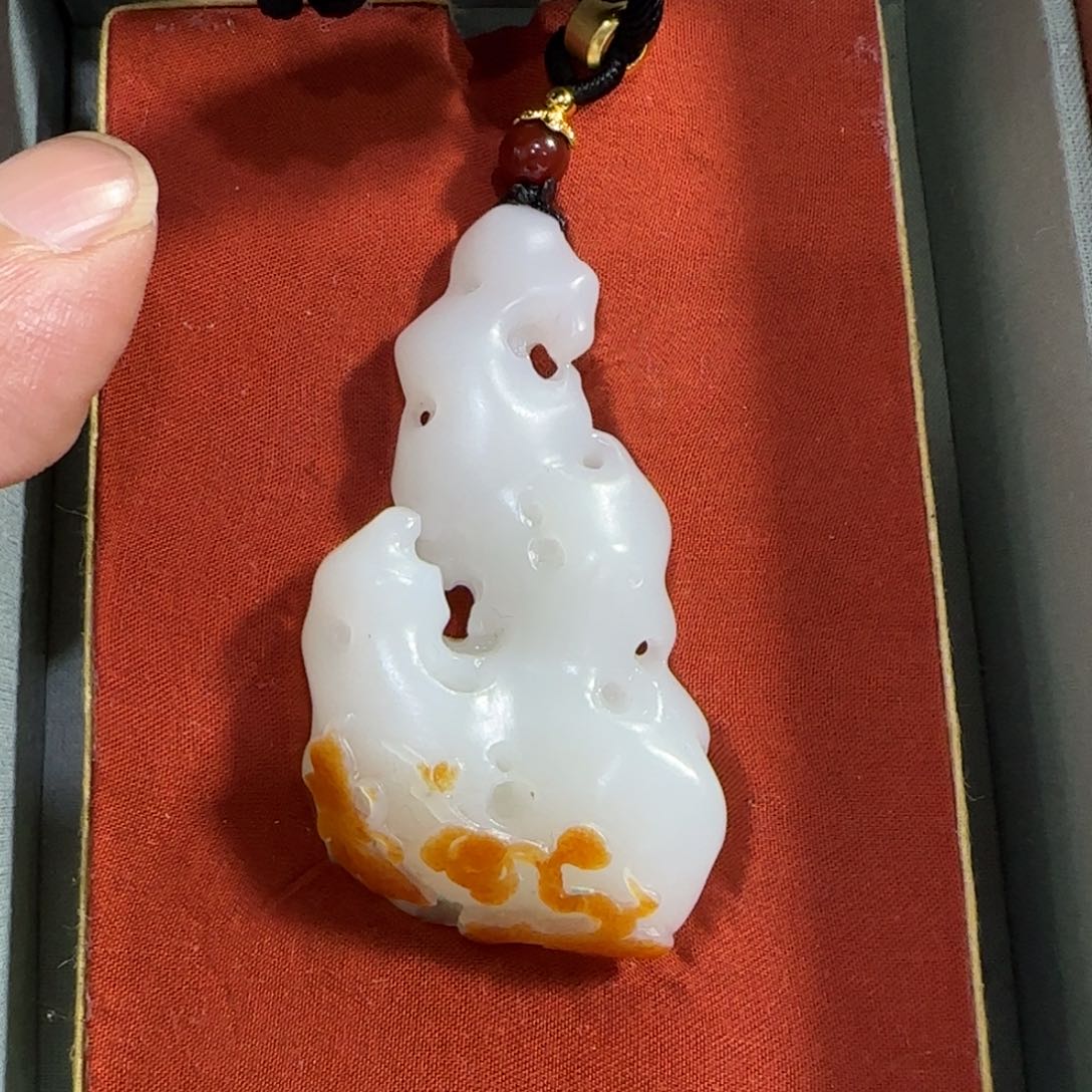 和田玉未镶嵌挂件露****驴