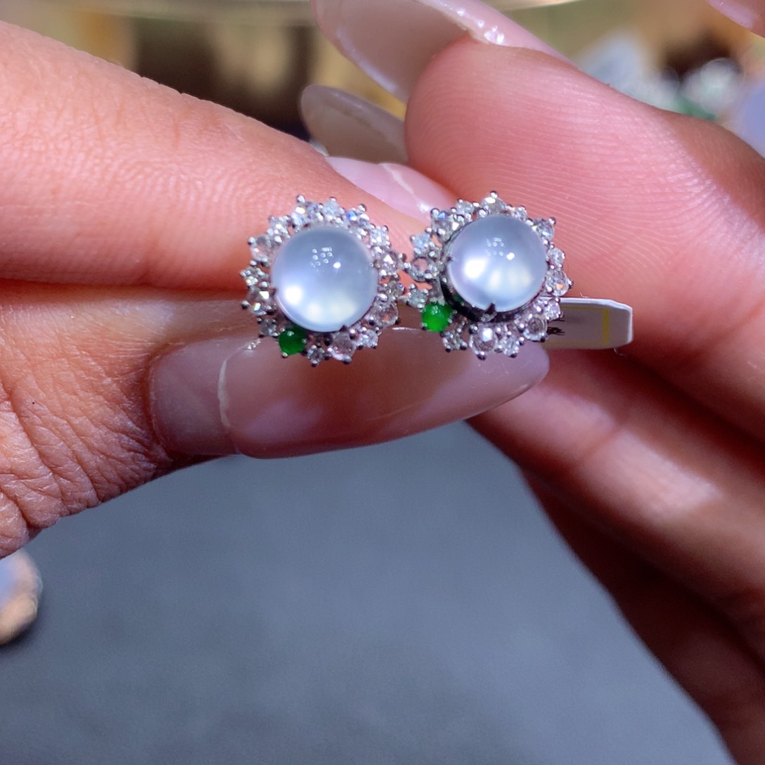 翡翠耳饰18K金镶嵌翡翠