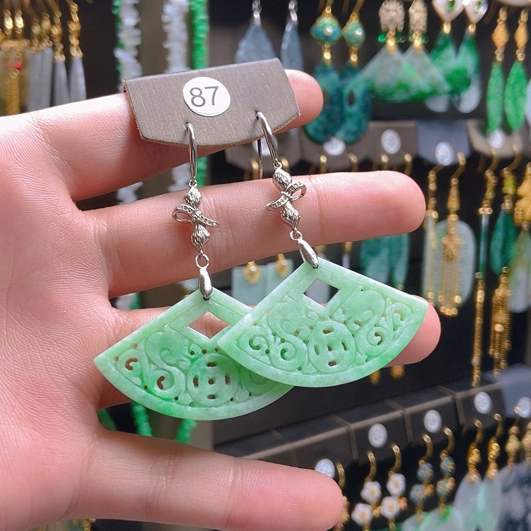 翡翠未镶嵌耳饰翡翠
